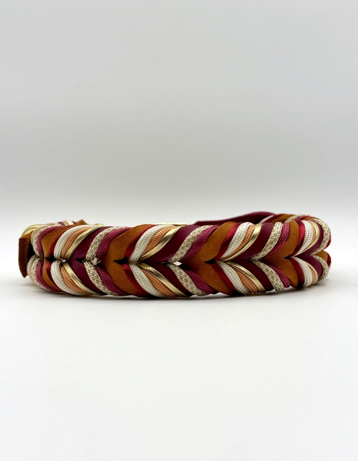 Hundehalsband „Amber Glow“ – handgeflochten aus Fettleder & Paracord