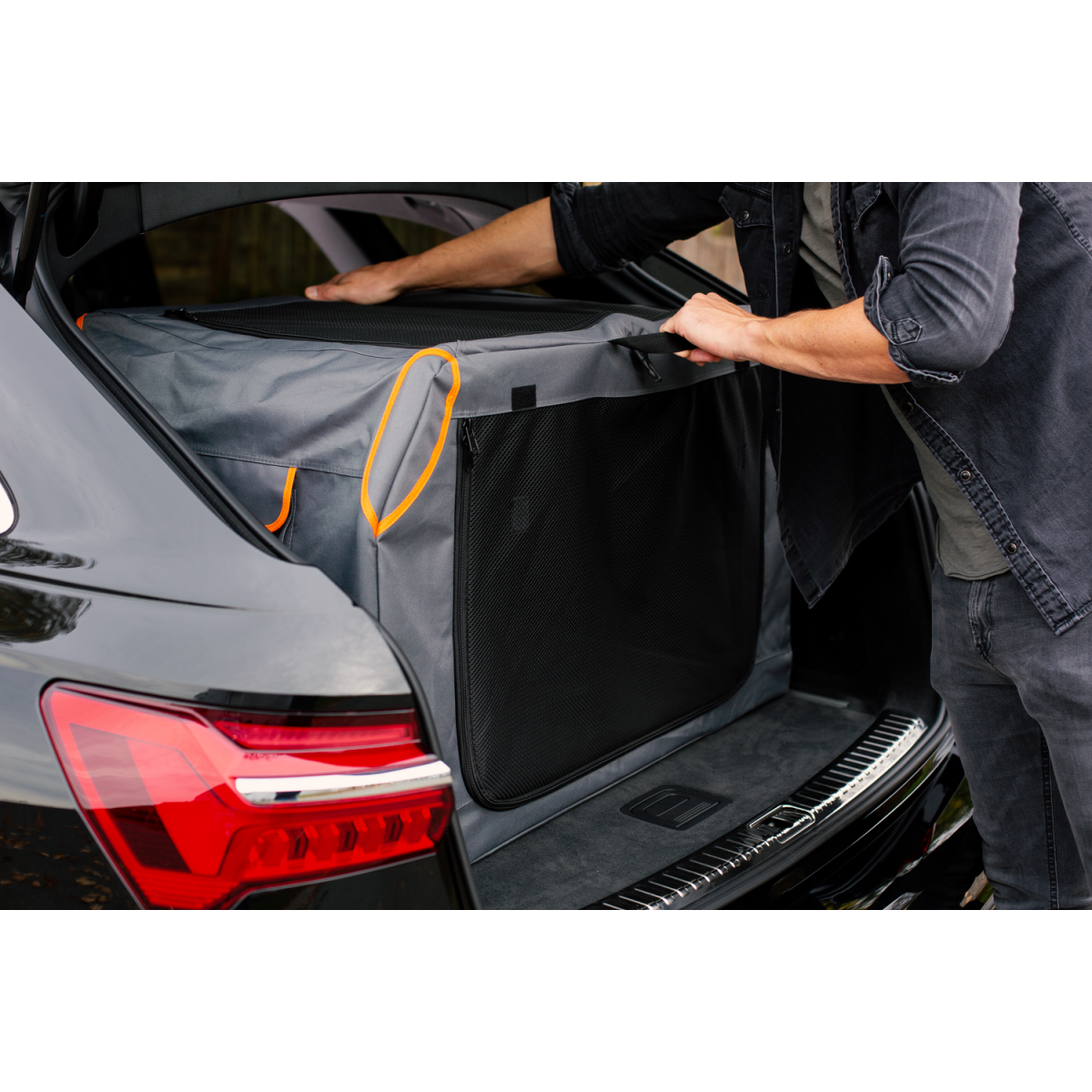 Knuffelwuff faltbare Hundebox Auto Transportbox Alverstone mit Aluminiumgestell für den Kofferraum