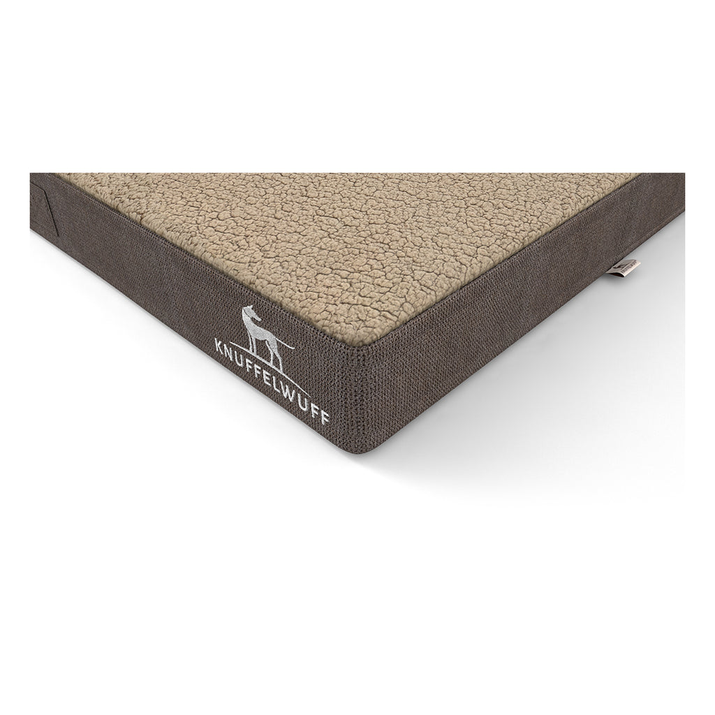 Knuffelwuff orthopädische Hundematte Ellenie aus Teddymaterial und Velours