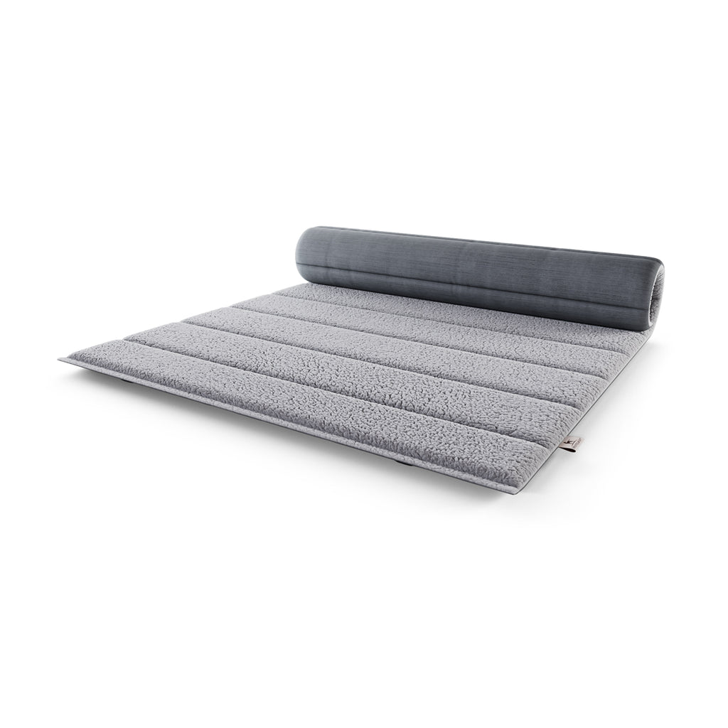Knuffelwuff tragbare Reisematte Linea Travel aus Velours